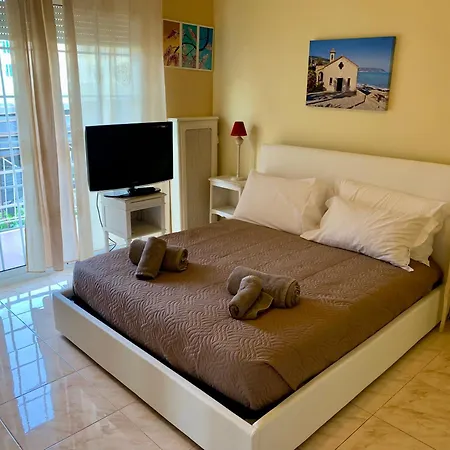 Apartment Angelita - 300m Dalla Con Parcheggio